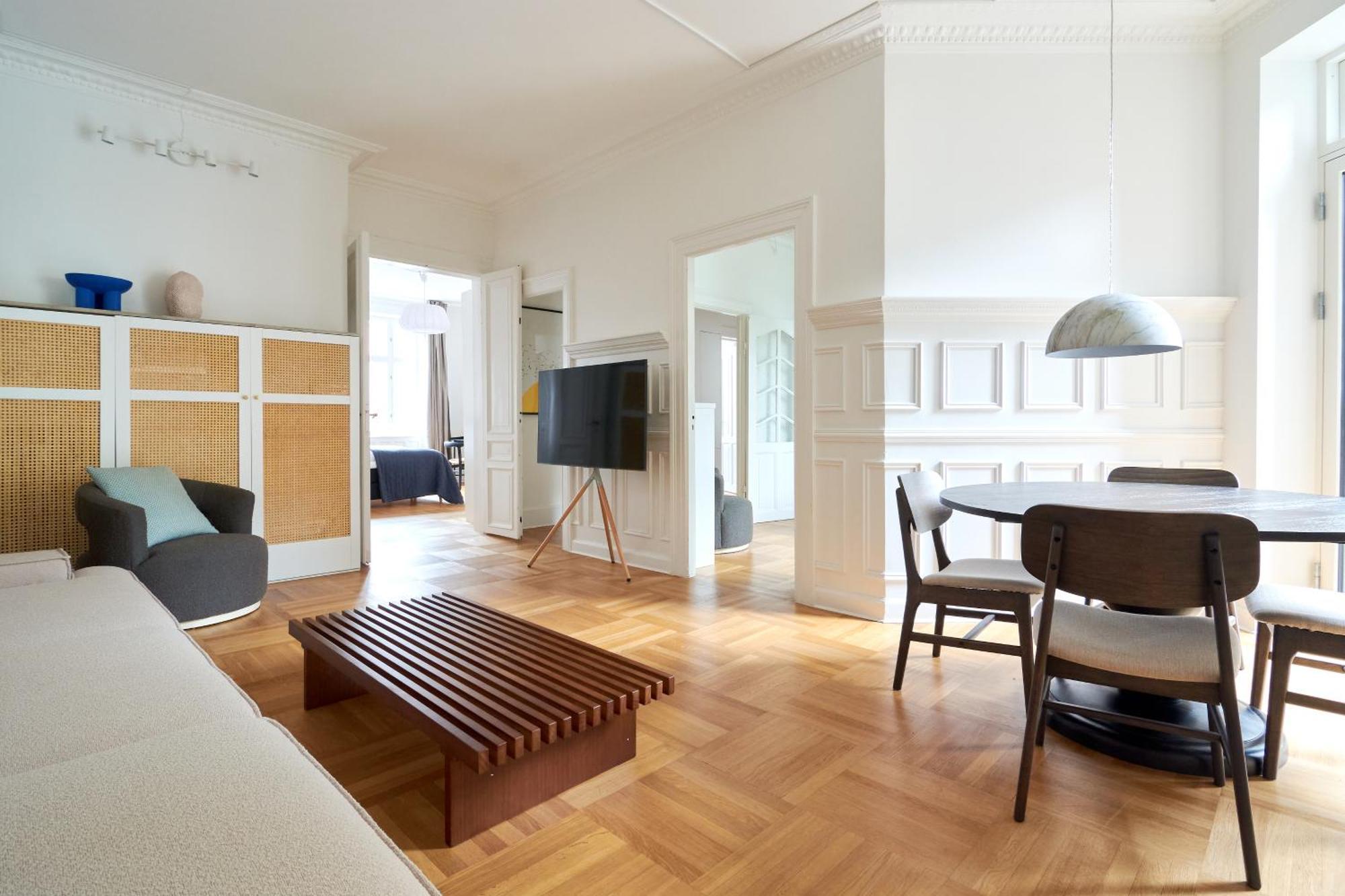 Spacious 3 Bedroom Manor Flat Next To Tivoli Koppenhága Kültér fotó